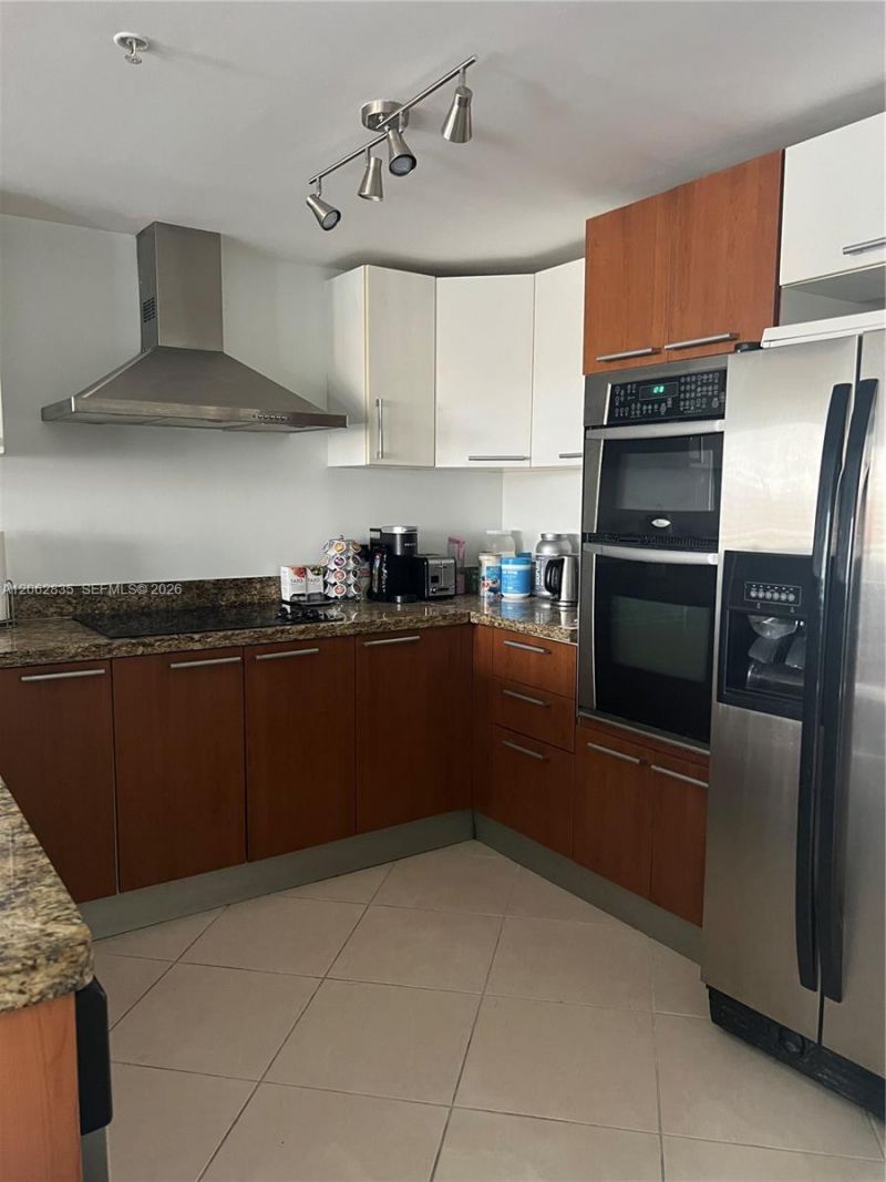 170 SE 14th St, Unit 2007, Miami, FL 33131 Photo