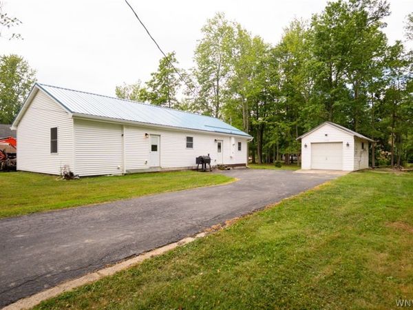 9378 Lemon Street , Angola, NY 14006