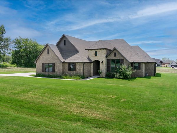 5214 E Norwood Street , Claremore, OK 74019