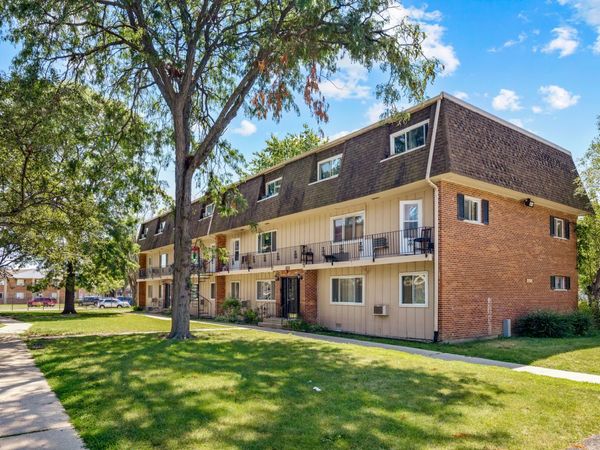 2308 Algonquin Road , Unit 7, Rolling Meadows, IL 60008