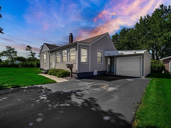 434 W Walnut Street , Crown Point, IN 46307
