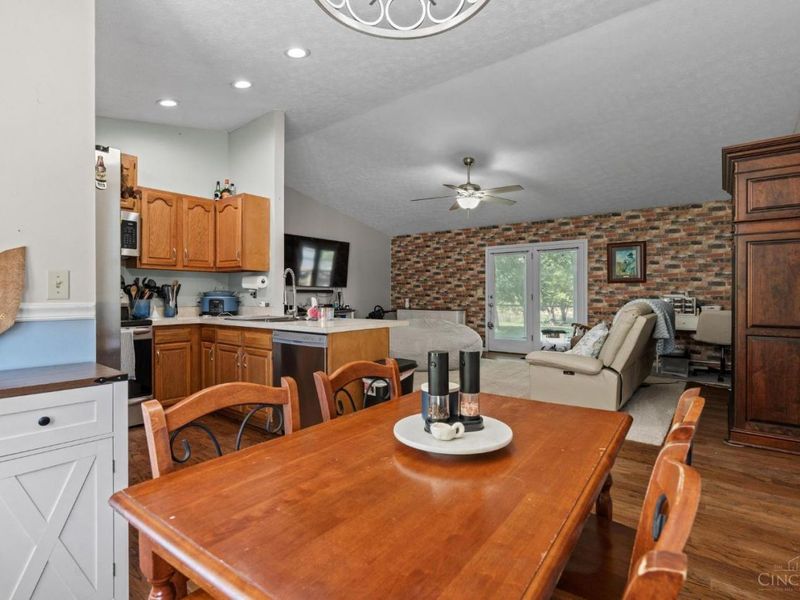 6139 Mad River Rd, Hillsboro, OH 45133 Photo 12