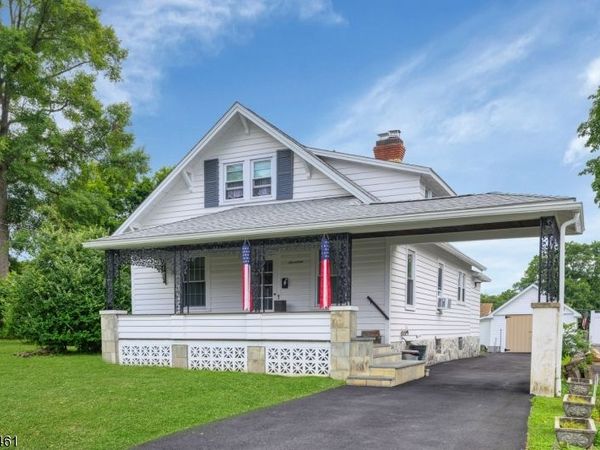 17 Bassett Ave, Mine Hill, NJ 07803