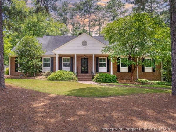 2515 Morganton Road, Fayetteville, NC 28303