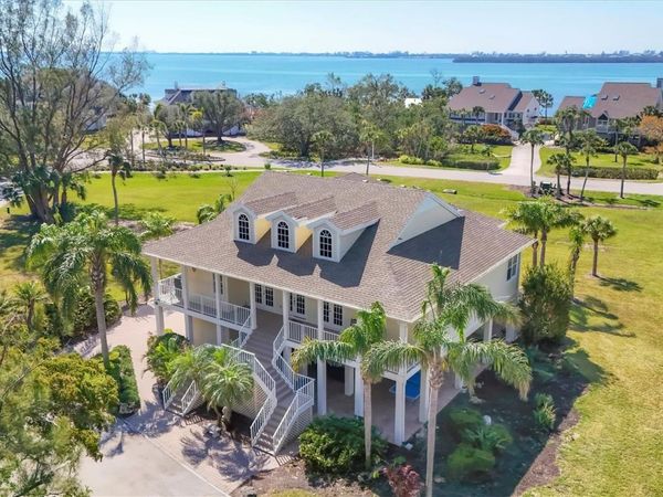 92 TIDY ISLAND BOULEVARD , BRADENTON, FL 34210