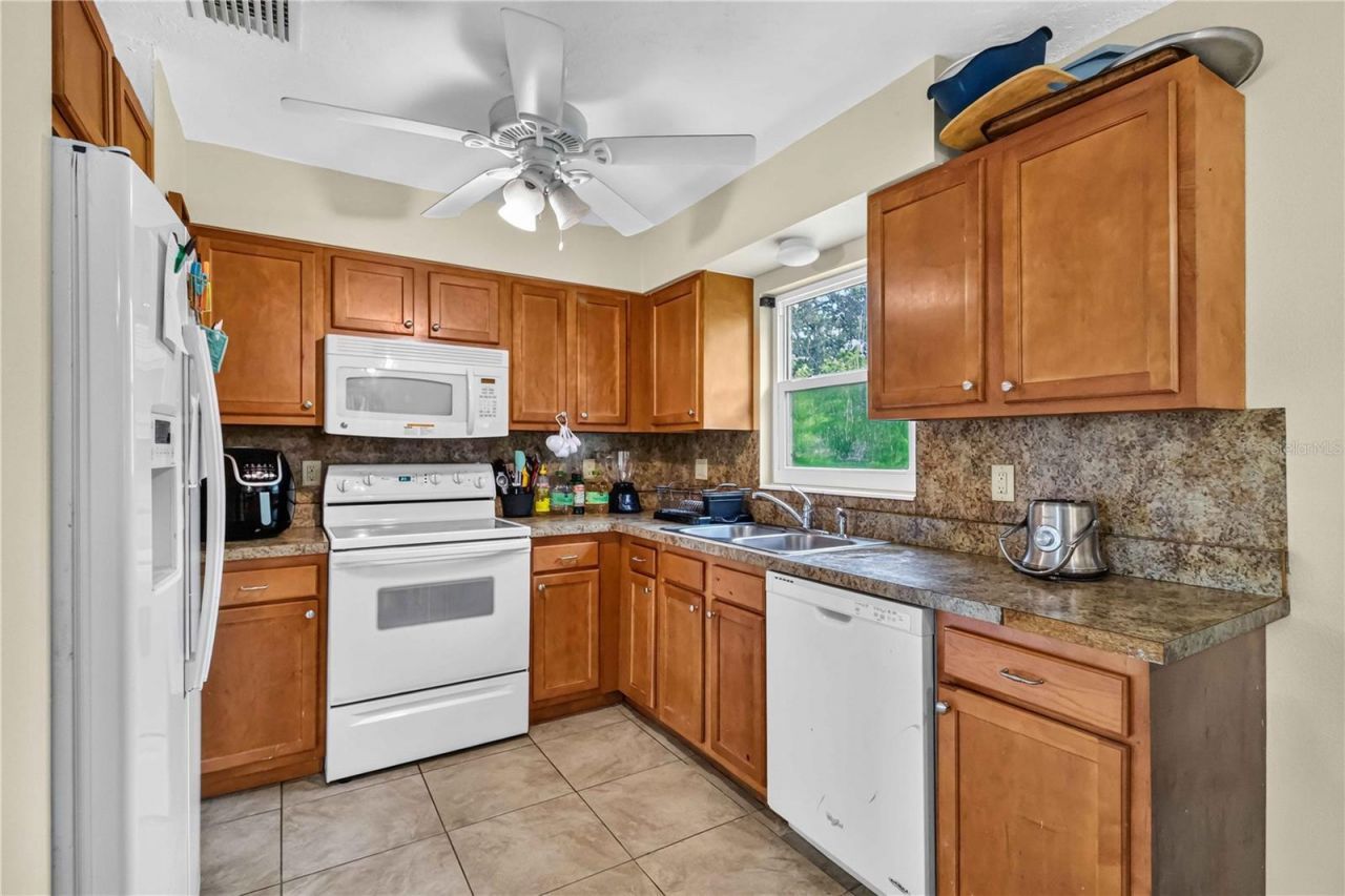 2316 Powell Circle, Sarasota, FL 34234 Photo