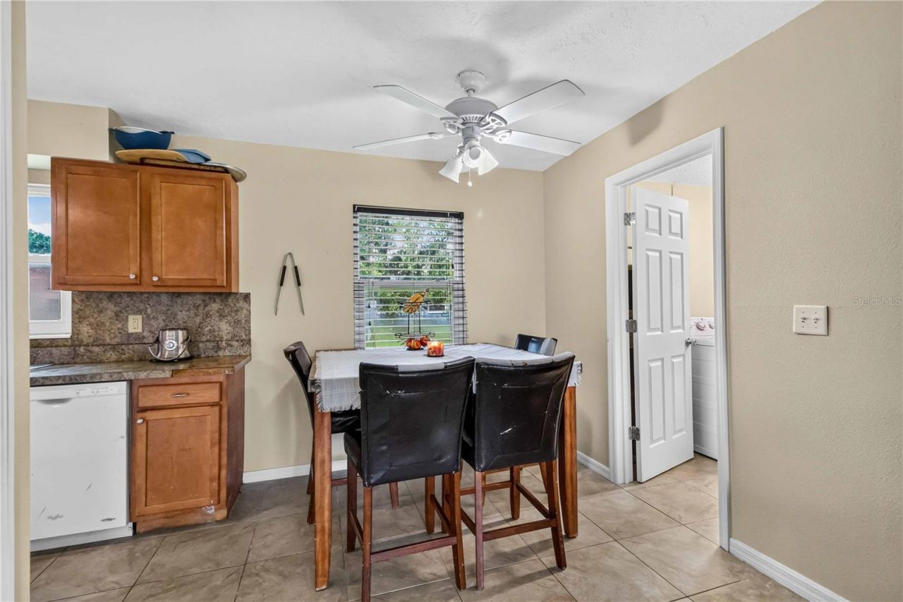2316 Powell Circle, Sarasota, FL 34234 Photo