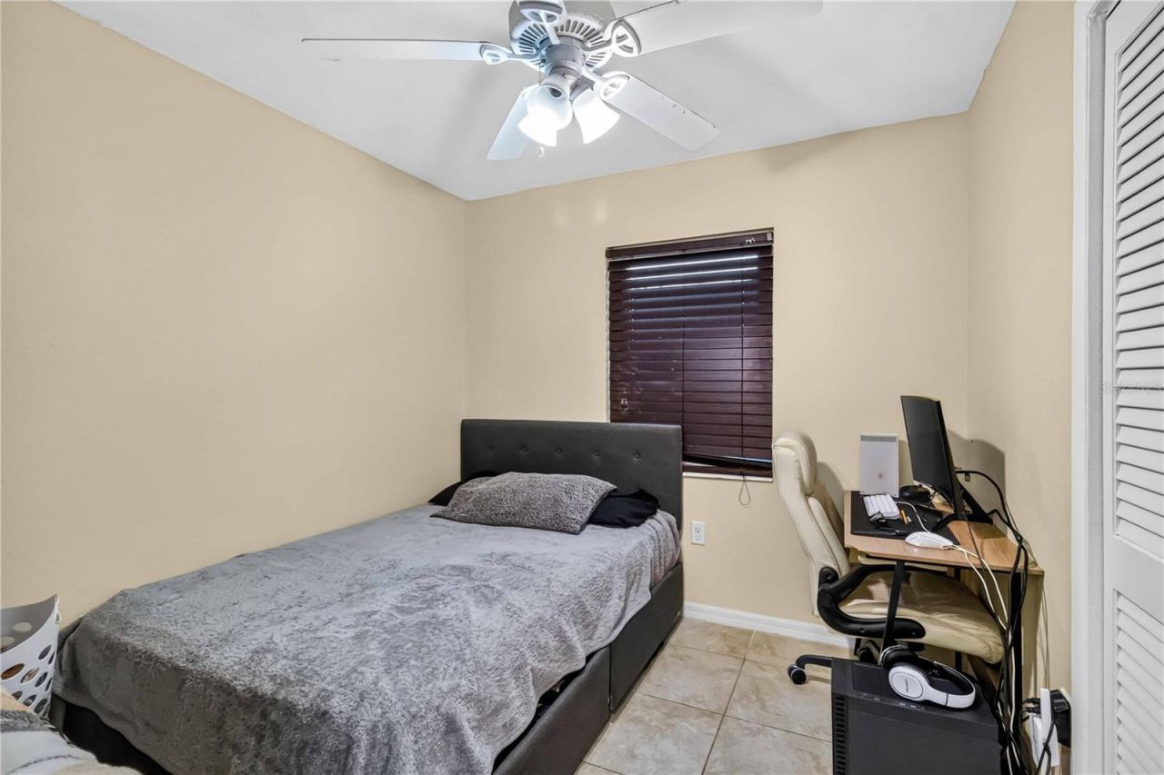 2316 Powell Circle, Sarasota, FL 34234 Photo