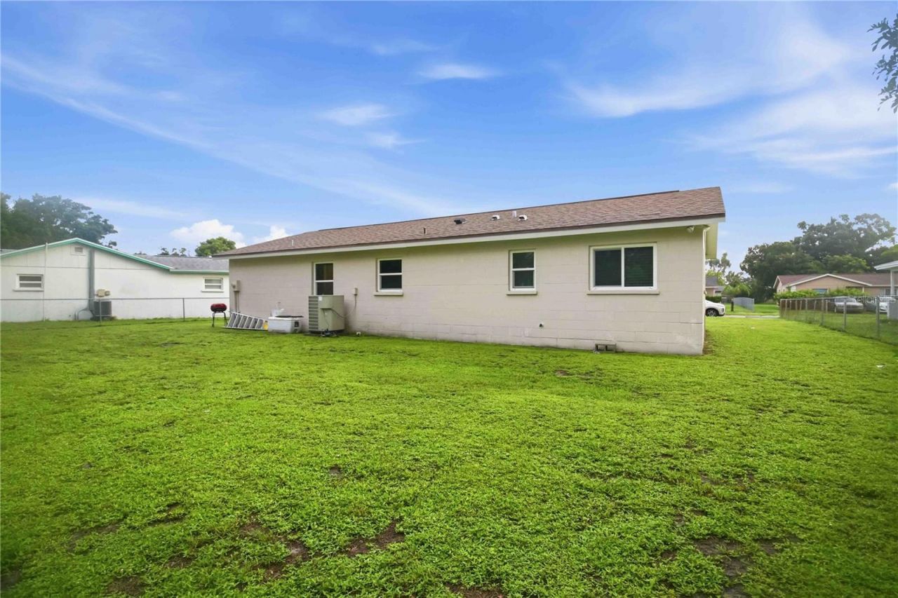 2316 Powell Circle, Sarasota, FL 34234 Photo