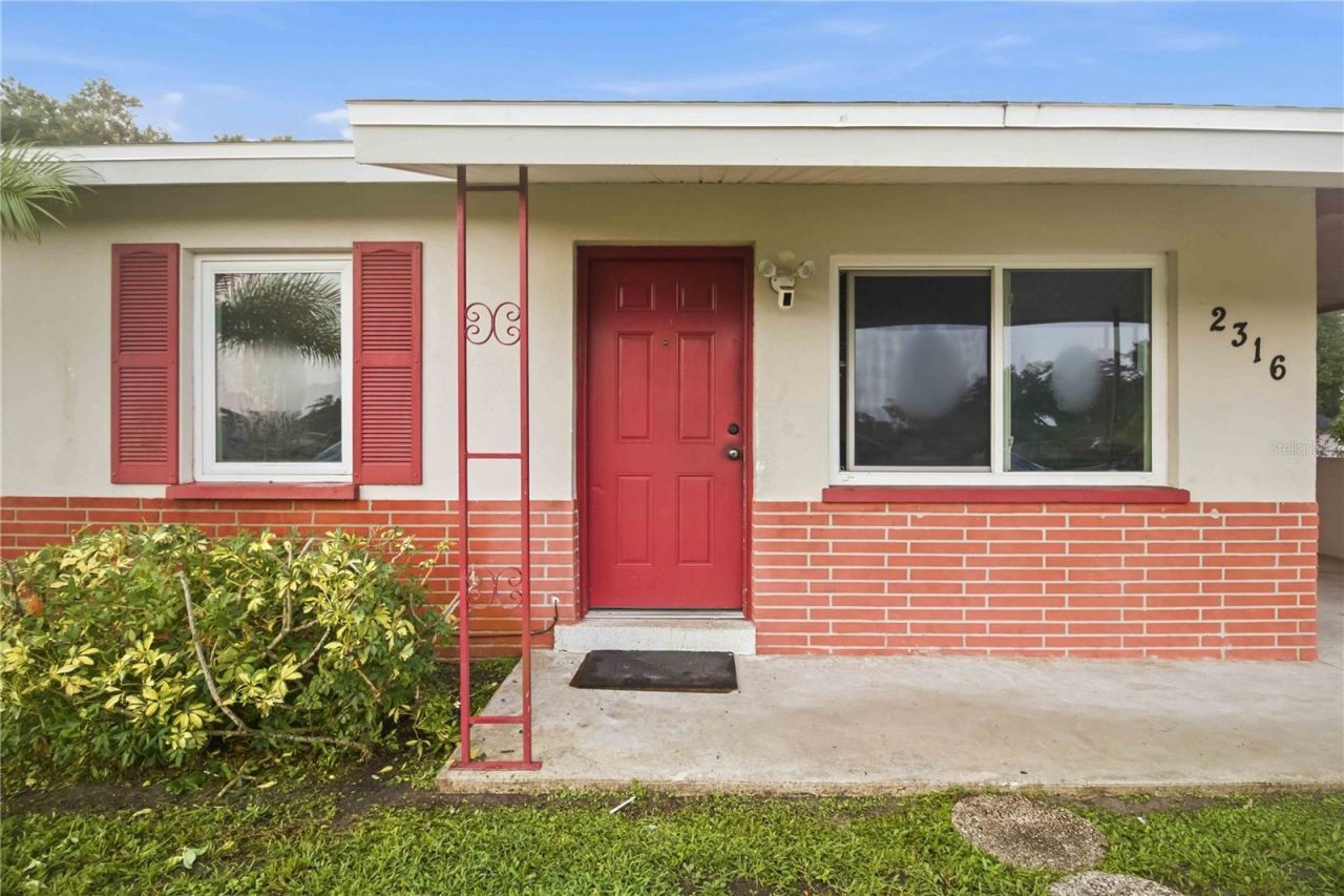 2316 Powell Circle, Sarasota, FL 34234 Photo