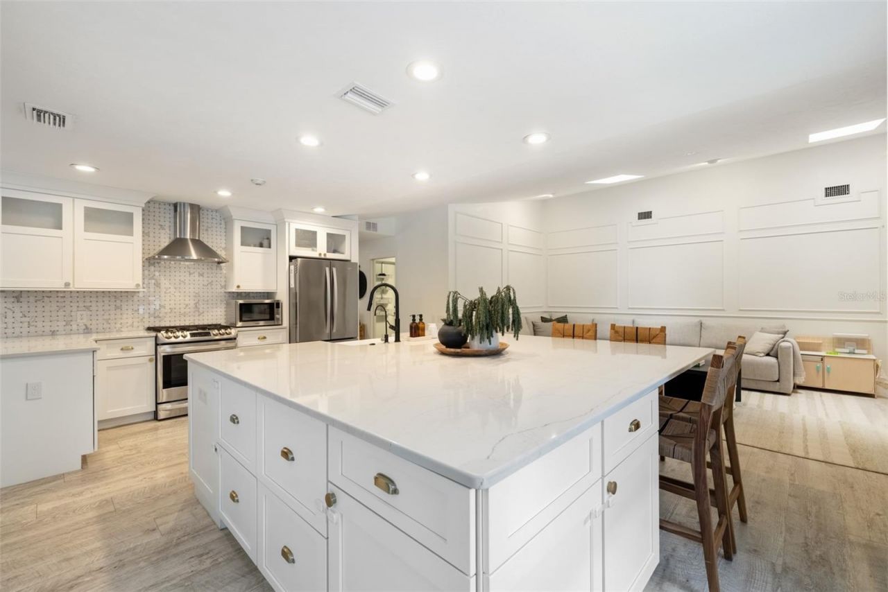 2322 NW 14th Place, Gainesville, FL 32605 Photo