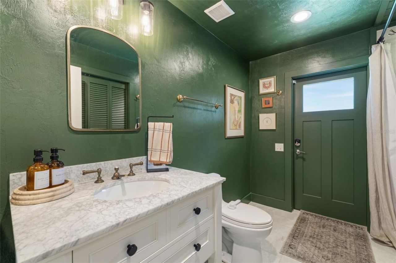 2322 NW 14th Place, Gainesville, FL 32605 Photo
