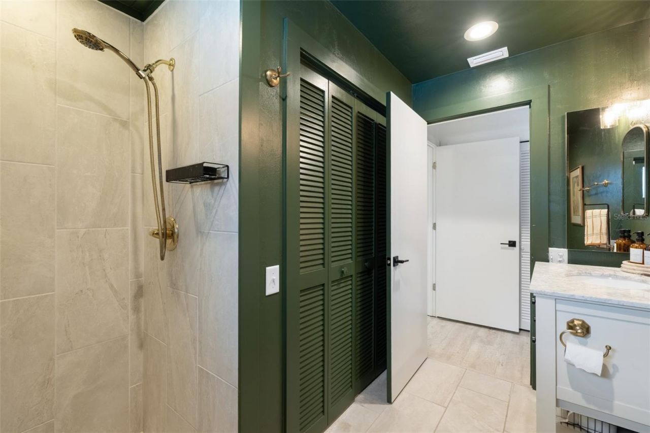 2322 NW 14th Place, Gainesville, FL 32605 Photo