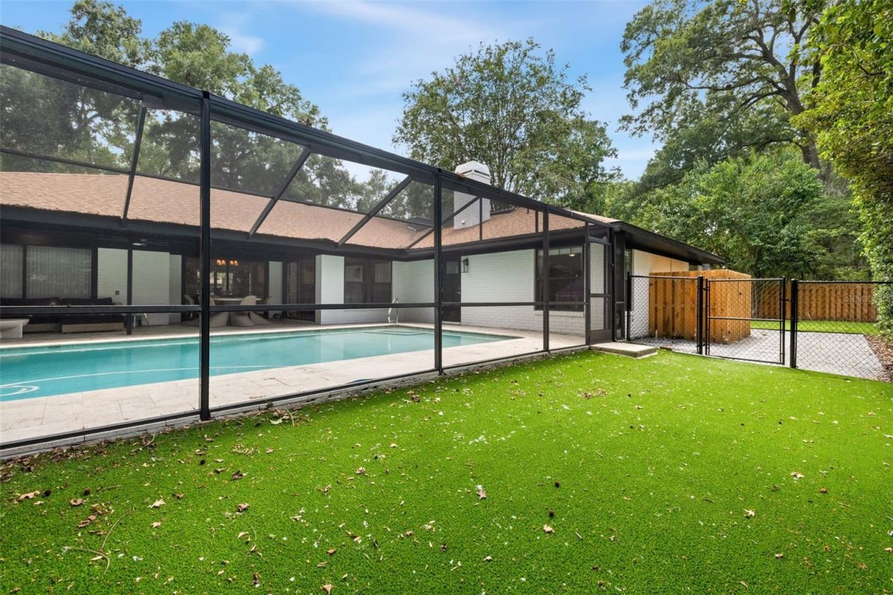 2322 NW 14th Place, Gainesville, FL 32605 Photo