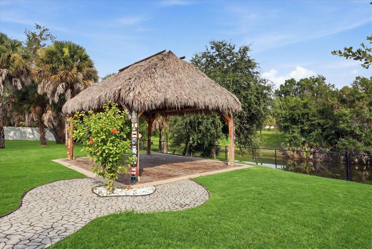 281 Pembroke Drive, Port Charlotte, FL 33954 Photo