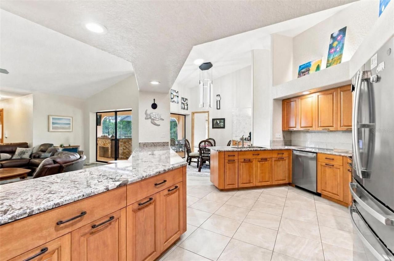 10307 Waters Edge Court, Weeki Wachee, FL 34613 Photo