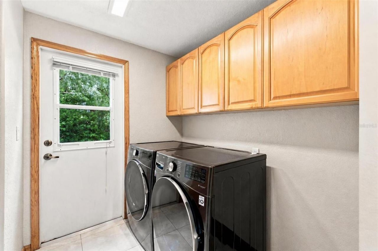 10307 Waters Edge Court, Weeki Wachee, FL 34613 Photo