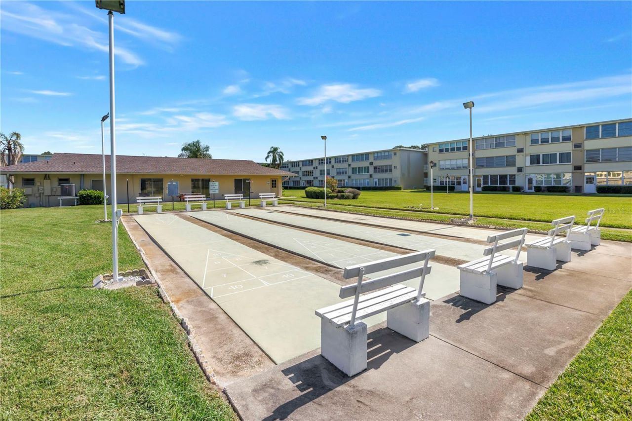 1051 79th Avenue N, Unit 105, Saint Petersburg, FL 33702 Photo