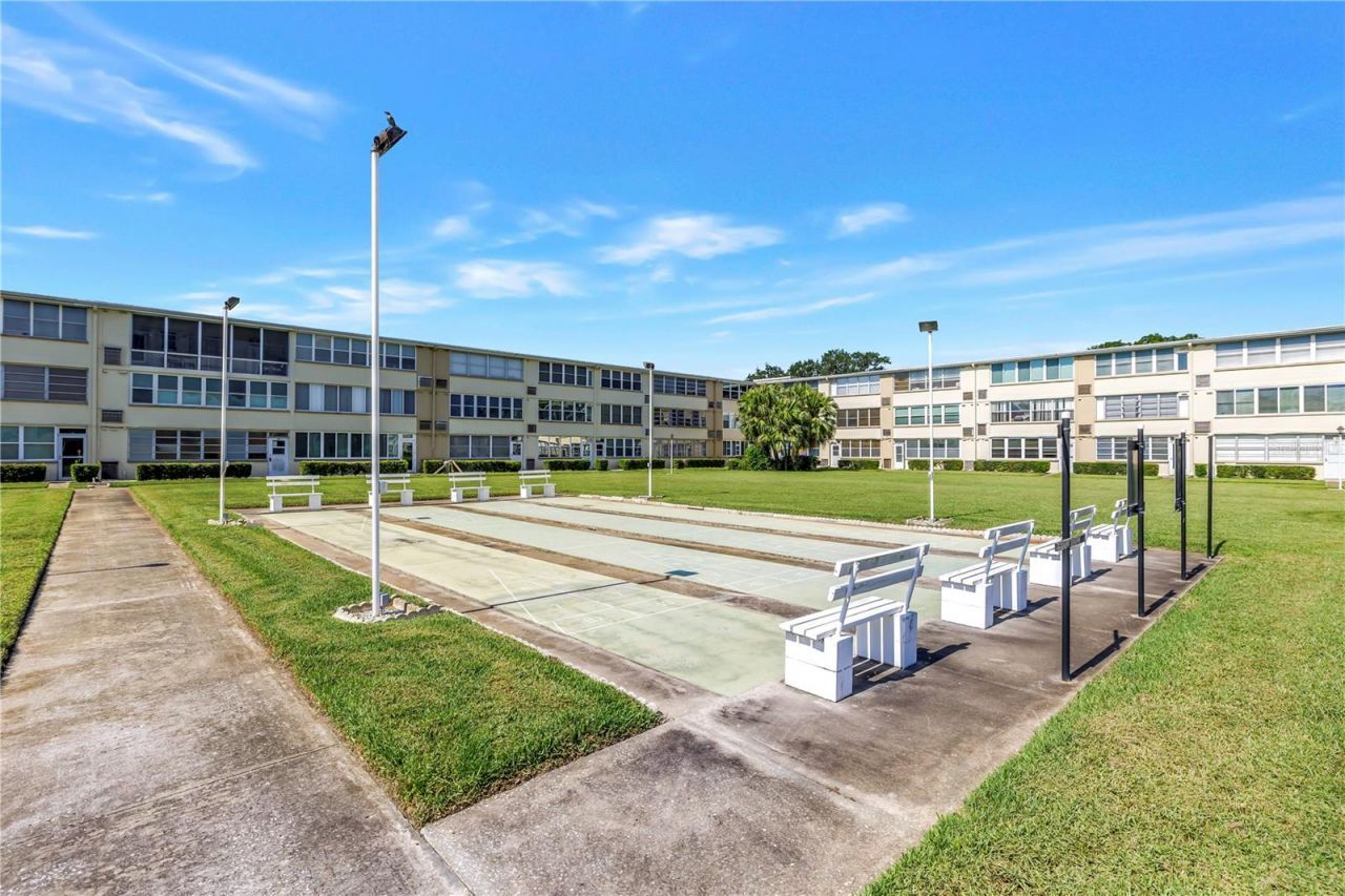 1051 79th Avenue N, Unit 105, Saint Petersburg, FL 33702 Photo