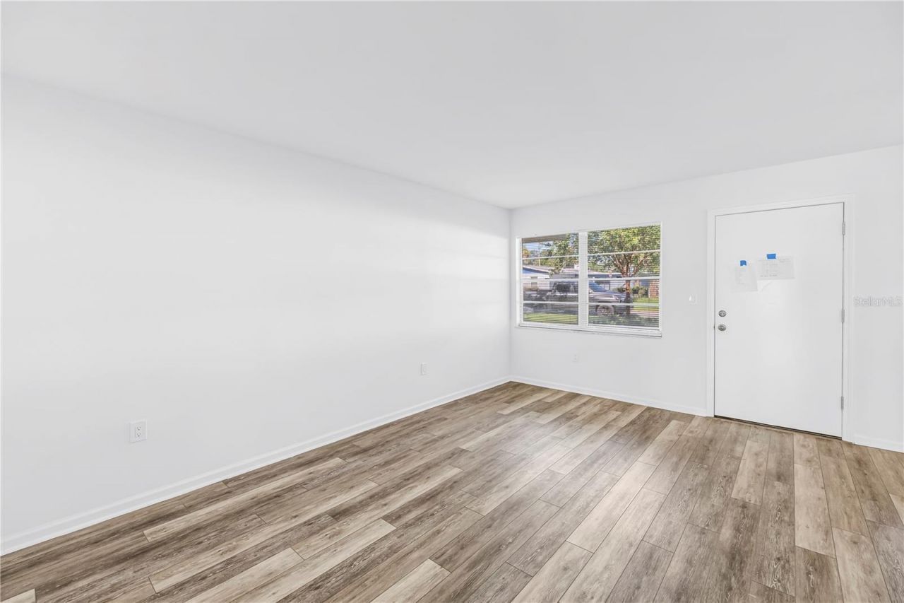 1051 79th Avenue N, Unit 105, Saint Petersburg, FL 33702 Photo