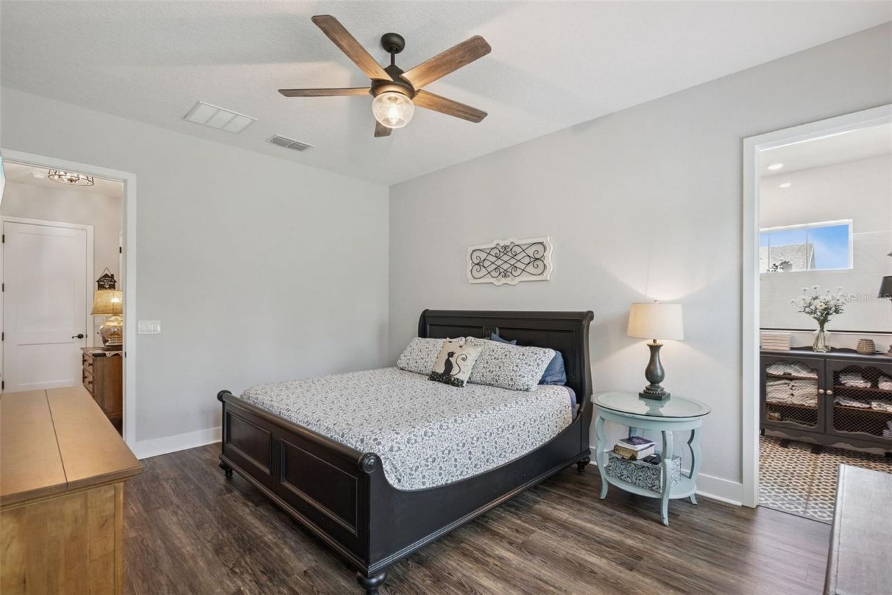 491 W Delaware Avenue, Lake Helen, FL 32744 Photo