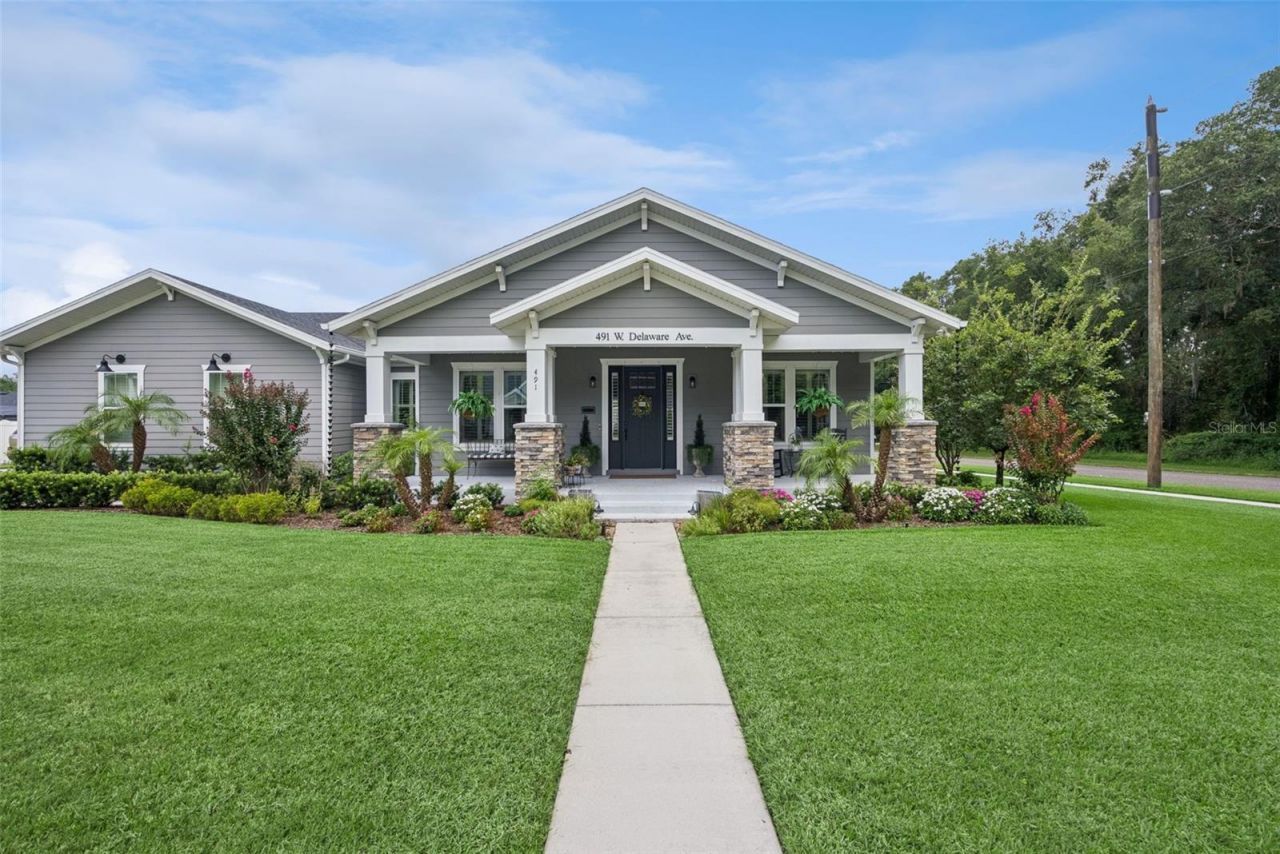 491 W Delaware Avenue, Lake Helen, FL 32744 Photo