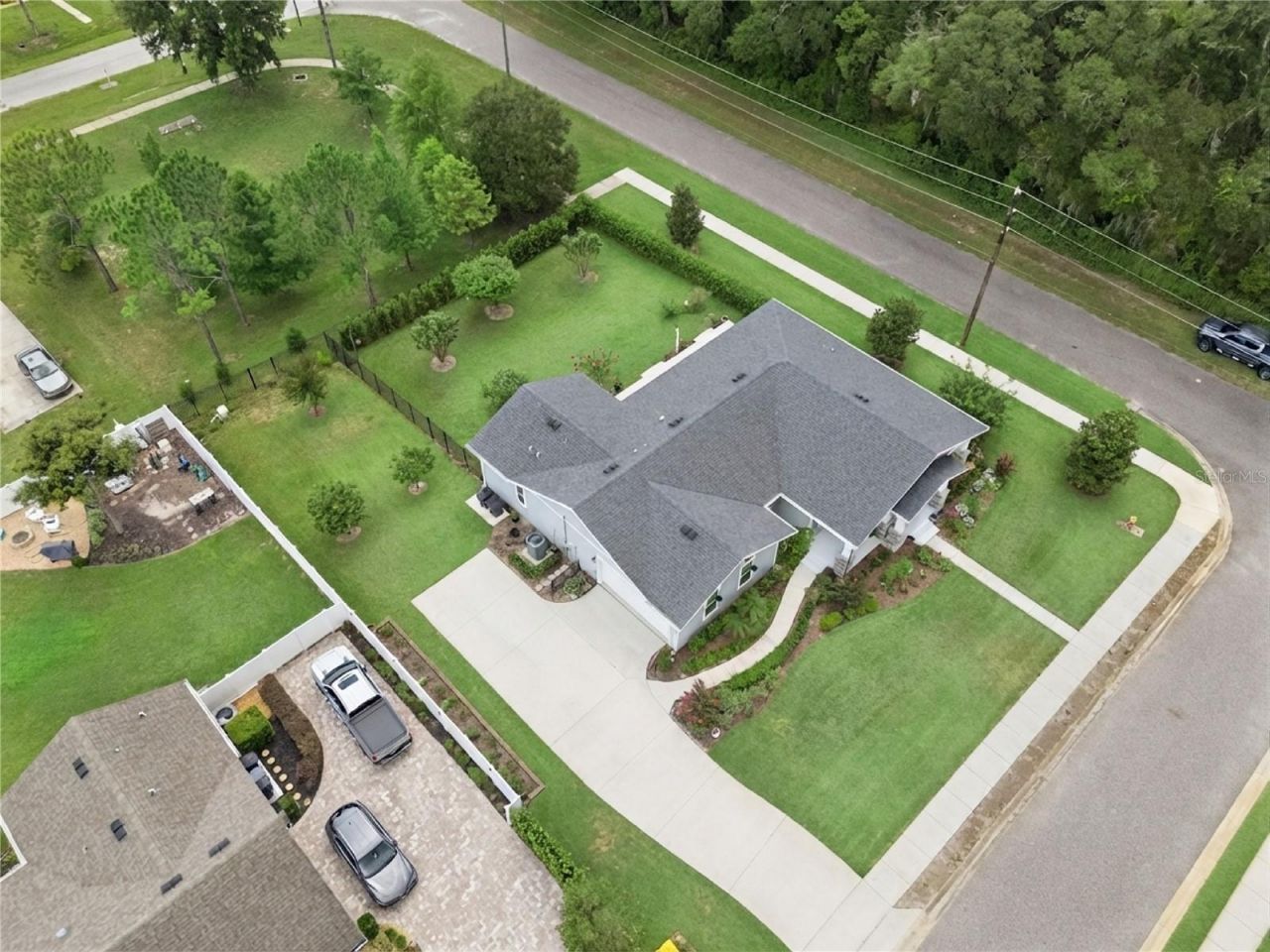 491 W Delaware Avenue, Lake Helen, FL 32744 Photo