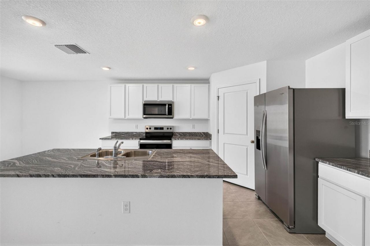 7622 Rosewood Garden Loop, Tampa, FL 33637 Photo