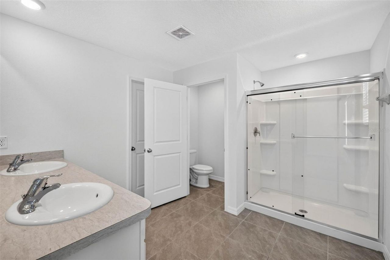 7622 Rosewood Garden Loop, Tampa, FL 33637 Photo