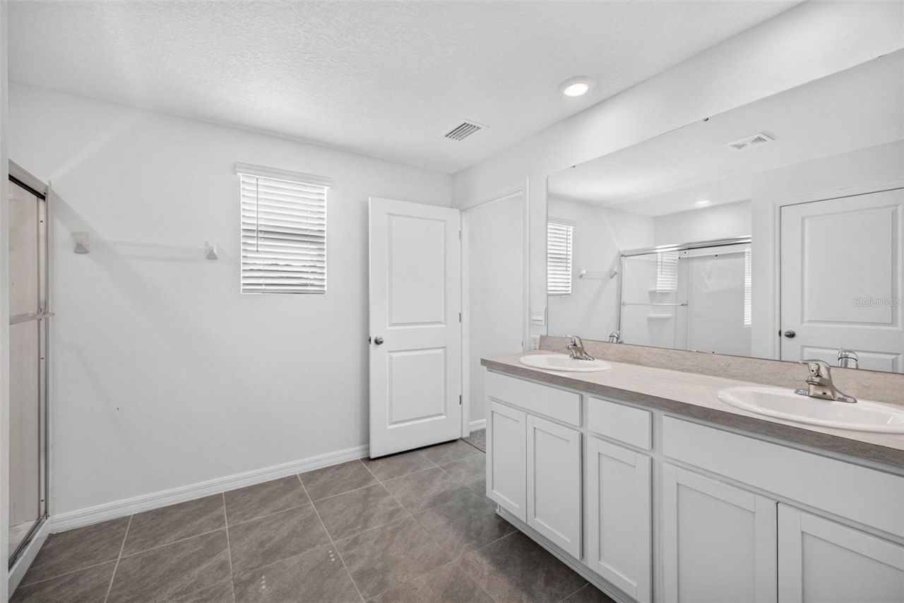 7622 Rosewood Garden Loop, Tampa, FL 33637 Photo