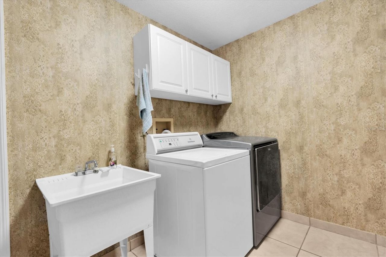 6812 Ridge Top Drive , New Port Richey, FL 34655 Photo