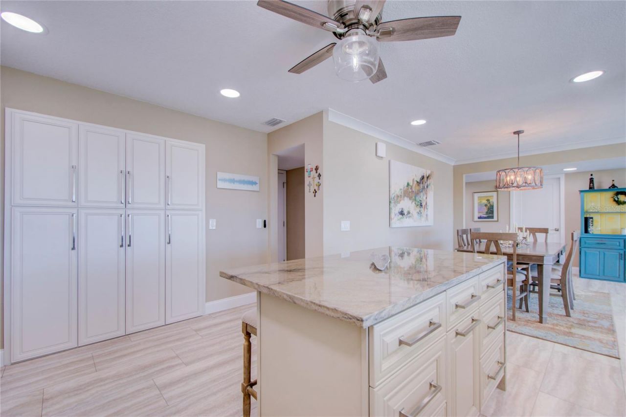 7600 Sun Island Drive S, Unit 804, South Pasadena, FL 33707 Photo