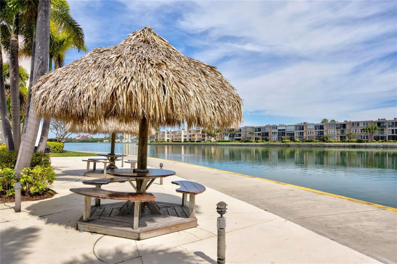 7600 Sun Island Drive S, Unit 804, South Pasadena, FL 33707 Photo