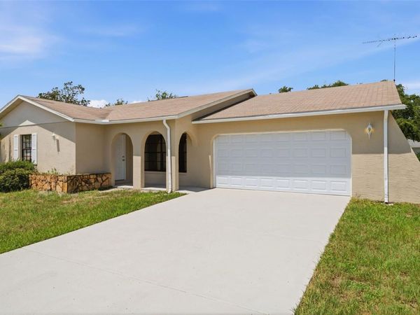 18813 GREEN PARK ROAD , HUDSON, FL 34667