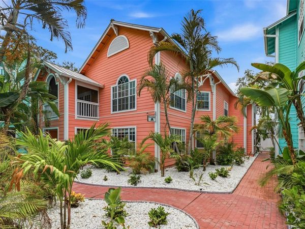 3002 W CLEVELAND STREET , Unit A8, TAMPA, FL 33609