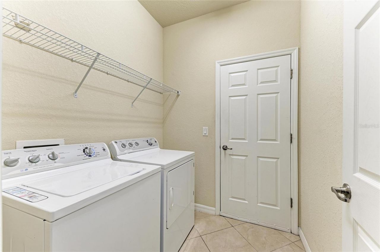 6623 Candlestick Drive, Bradenton, FL 34212 Photo
