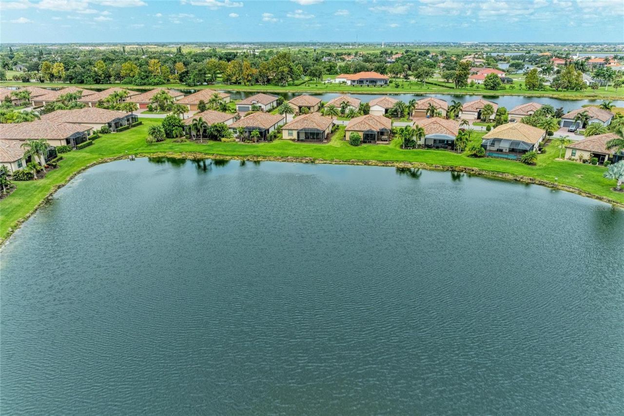 6623 Candlestick Drive, Bradenton, FL 34212 Photo