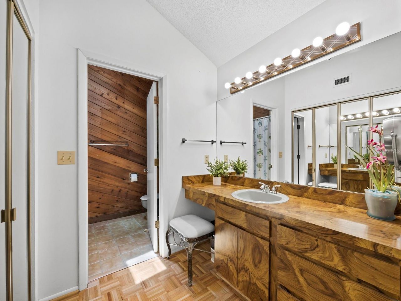 4114 Roberts Point Circle, Sarasota, FL 34242 Photo