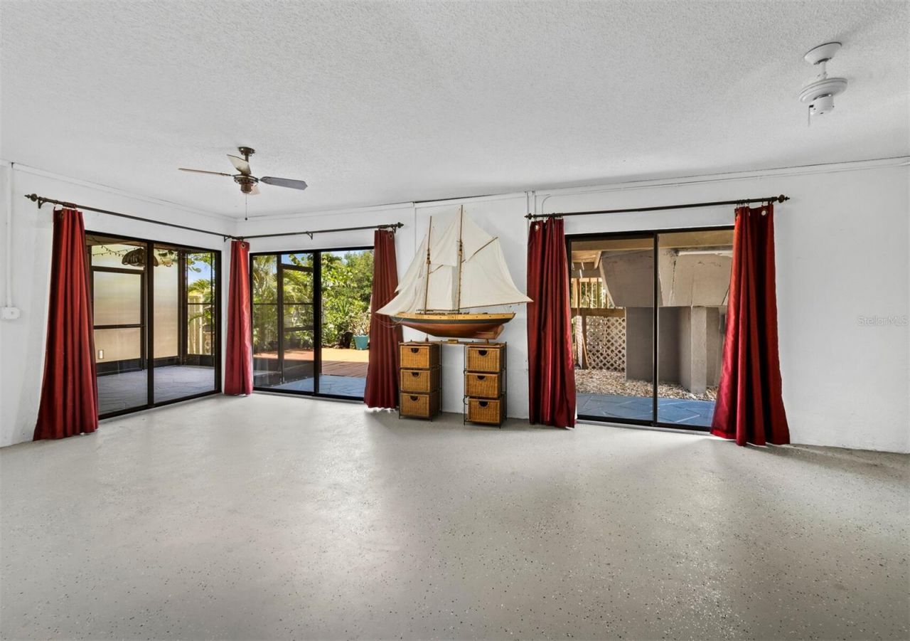 4114 Roberts Point Circle, Sarasota, FL 34242 Photo