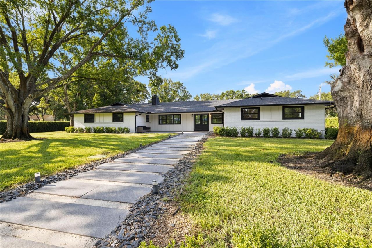 900 W Plant Street, Winter Garden, FL 34787 Photo