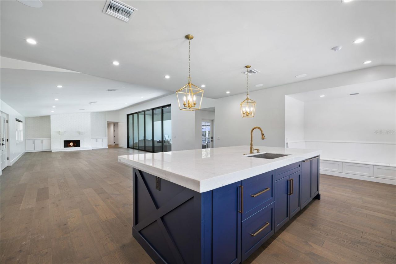 900 W Plant Street, Winter Garden, FL 34787 Photo