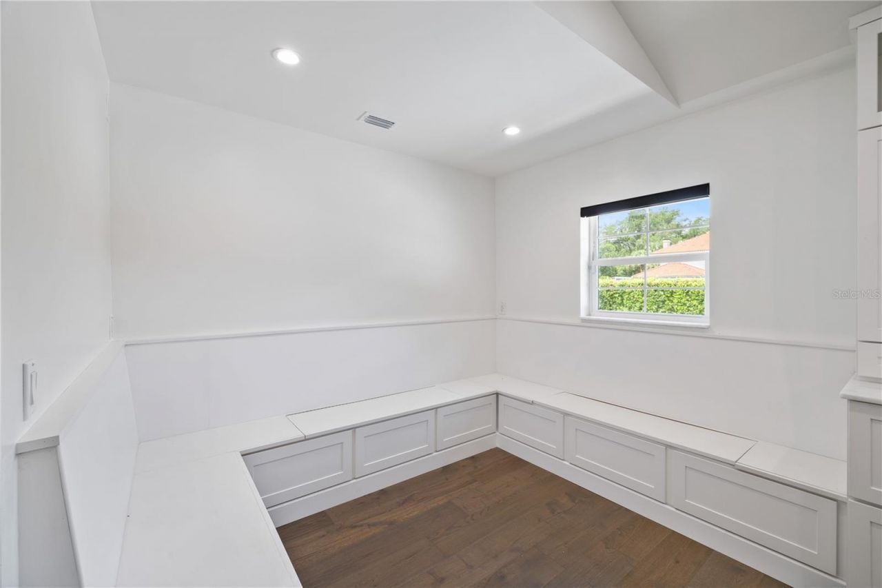 900 W Plant Street, Winter Garden, FL 34787 Photo