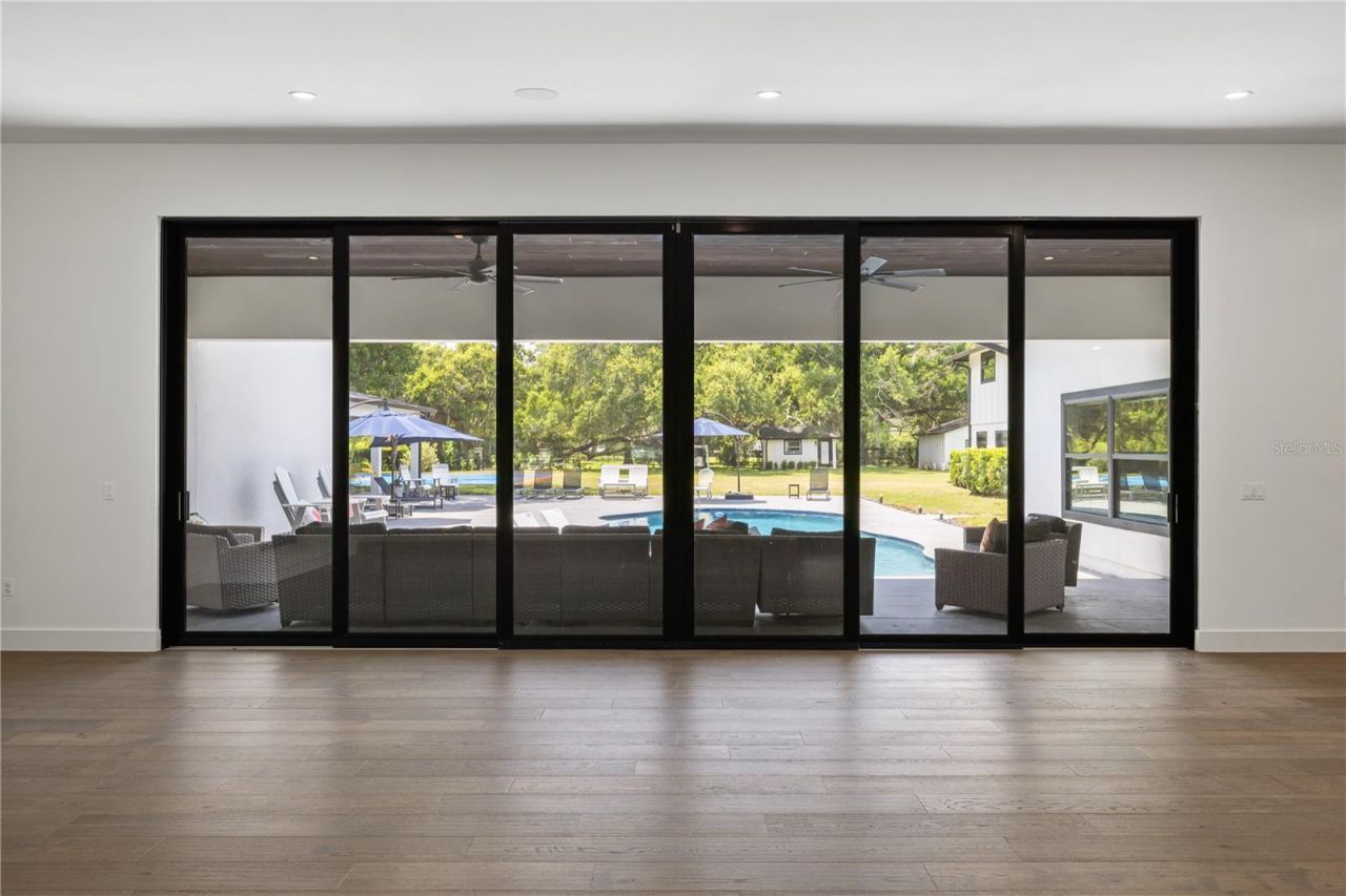 900 W Plant Street, Winter Garden, FL 34787 Photo
