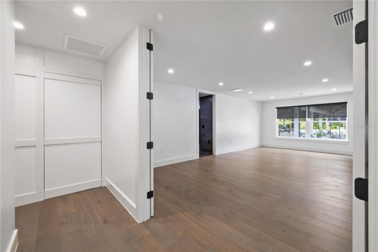 900 W Plant Street, Winter Garden, FL 34787 Photo
