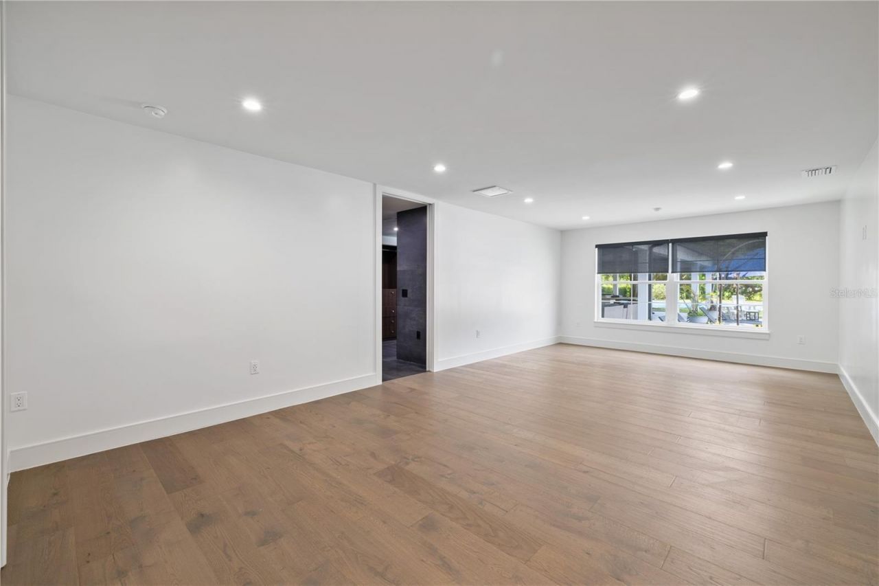 900 W Plant Street, Winter Garden, FL 34787 Photo