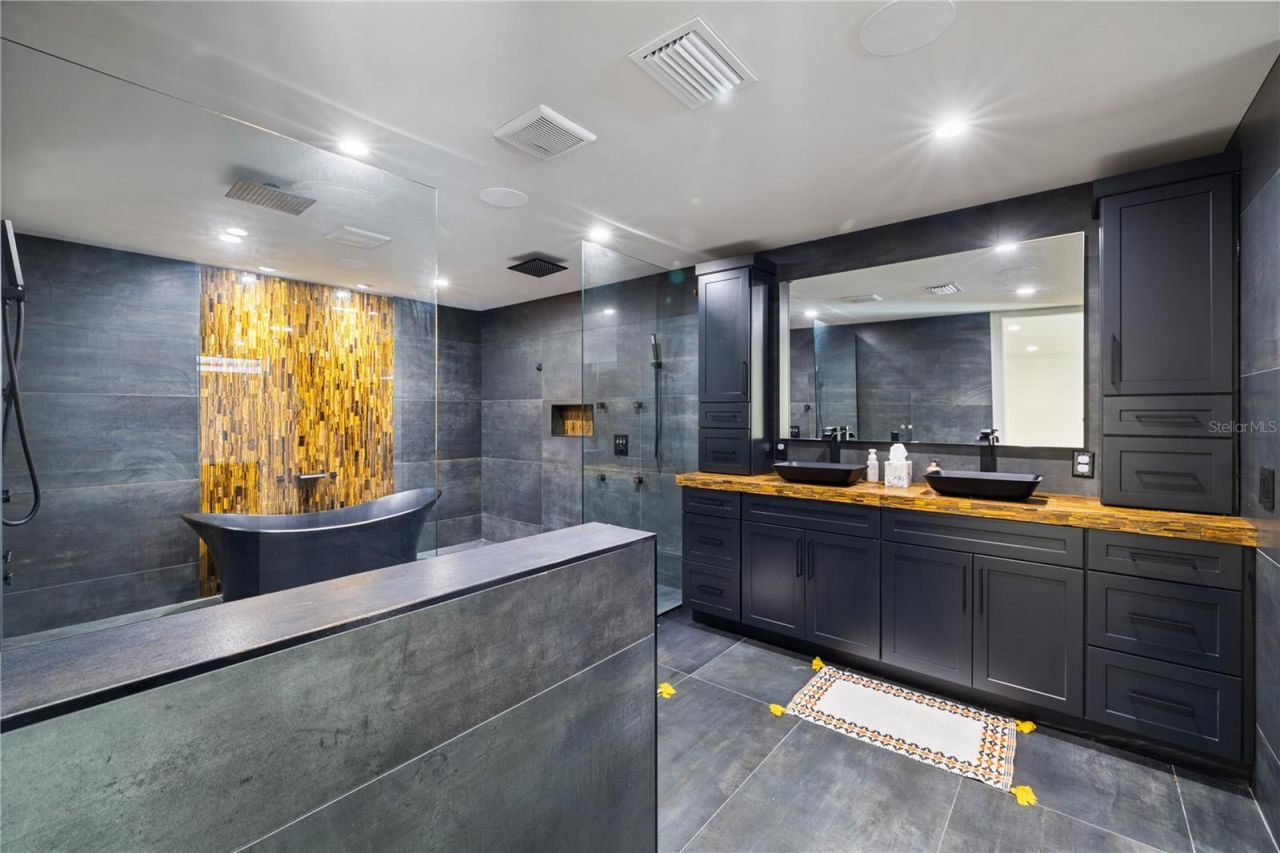 900 W Plant Street, Winter Garden, FL 34787 Photo