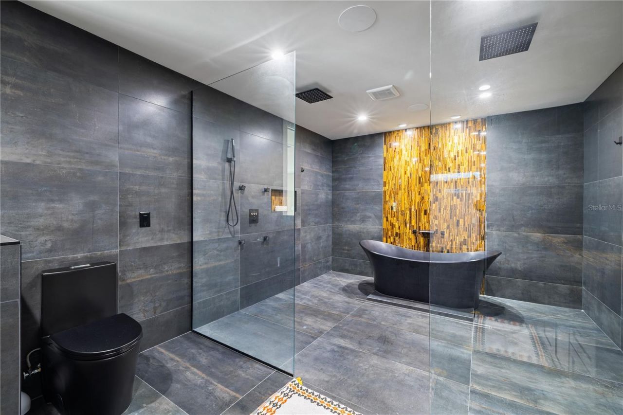 900 W Plant Street, Winter Garden, FL 34787 Photo