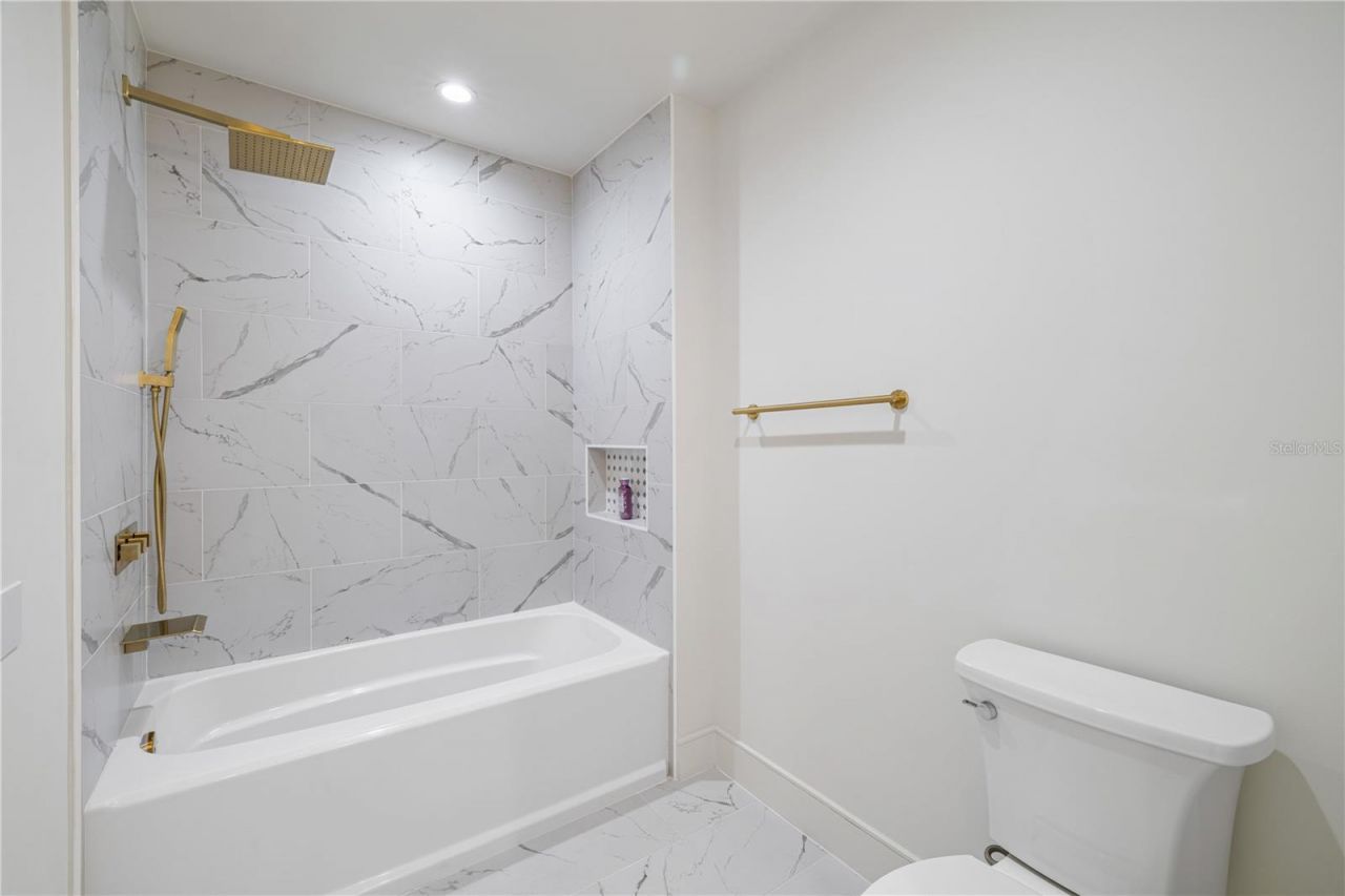 900 W Plant Street, Winter Garden, FL 34787 Photo