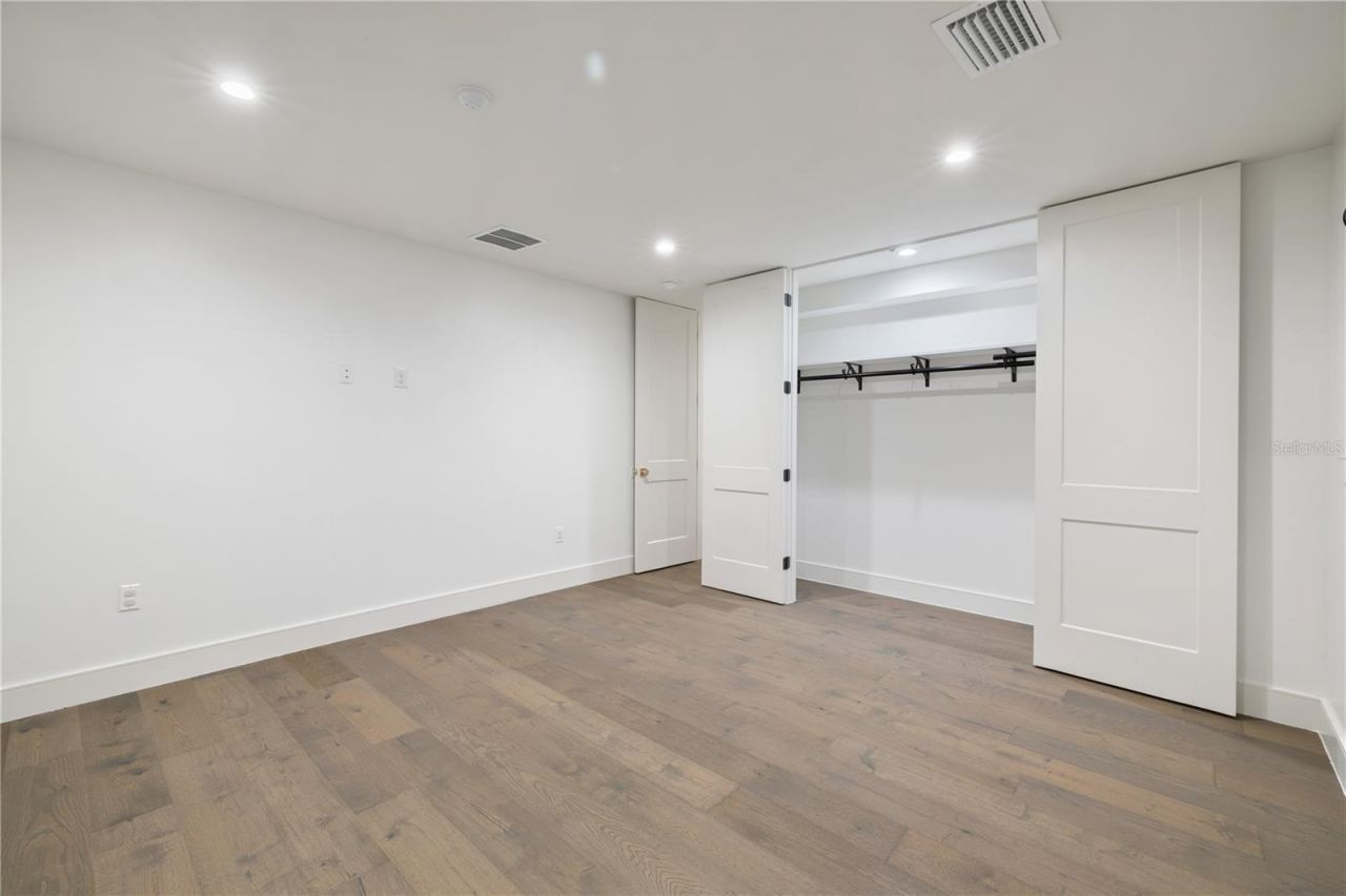 900 W Plant Street, Winter Garden, FL 34787 Photo