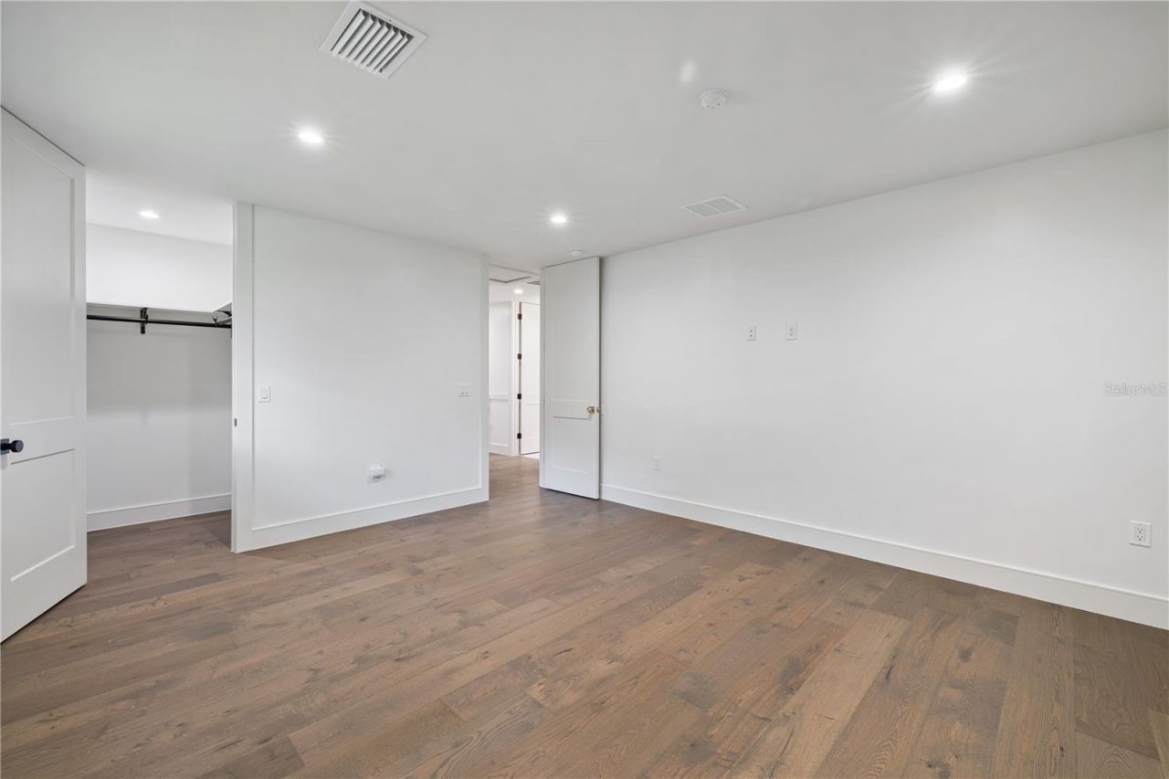 900 W Plant Street, Winter Garden, FL 34787 Photo